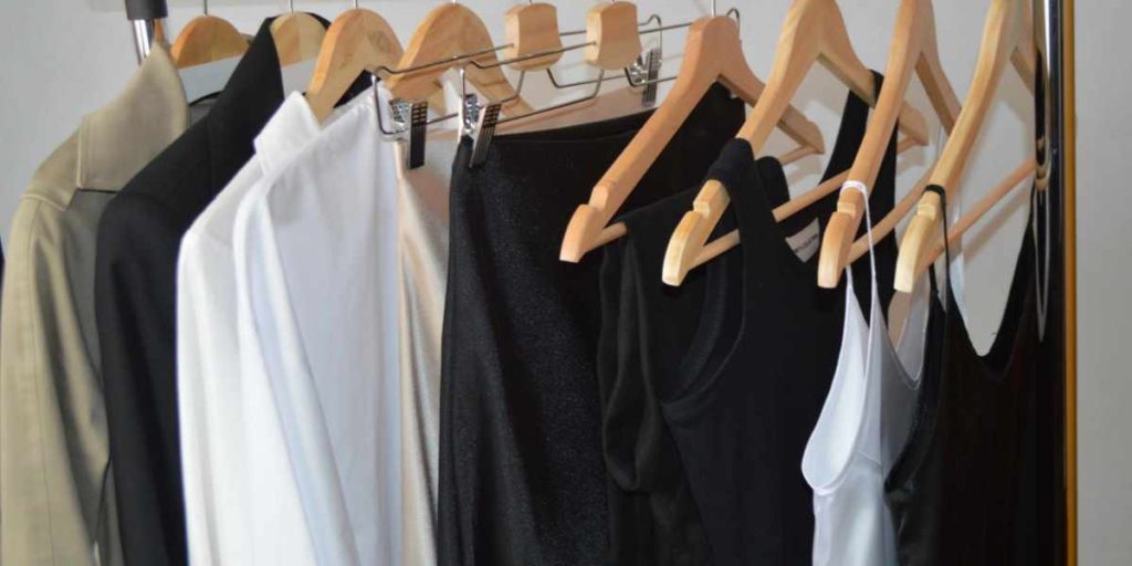 12 Tips How To Organize Your Closet Like a Pro