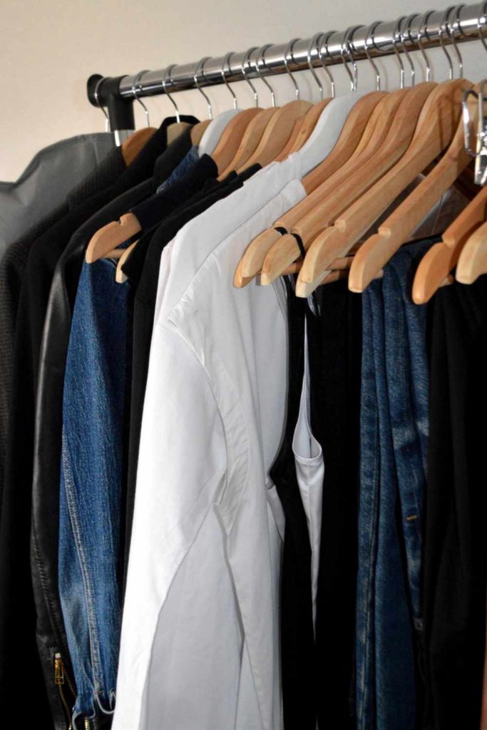 12 Tips How To Organize Your Closet Like a Pro